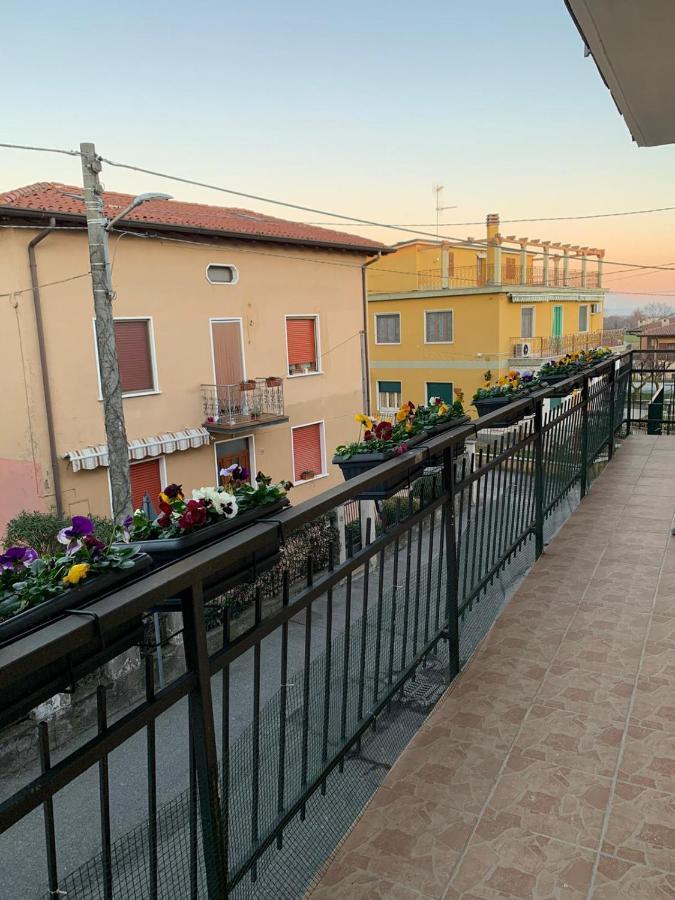 Franciacorta Flat & Bollicine Apartment Passirano ภายนอก รูปภาพ
